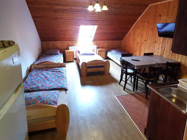 NOCLEGI POD STODOŁĄ : photo 1 de la chambre suite familiale
