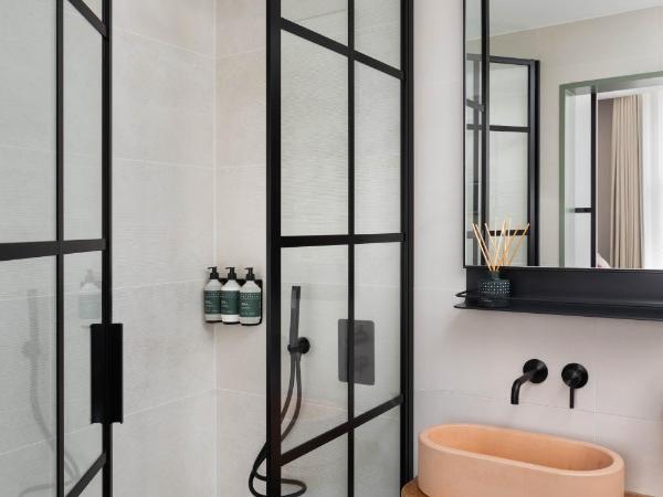 Inhabit Queen's Gardens, a Member of Design Hotels : photo 5 de la chambre chambre lits jumeaux supérieure