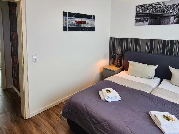 Hotel Bürgerhof : photo 1 de la chambre appartement avec balcon
