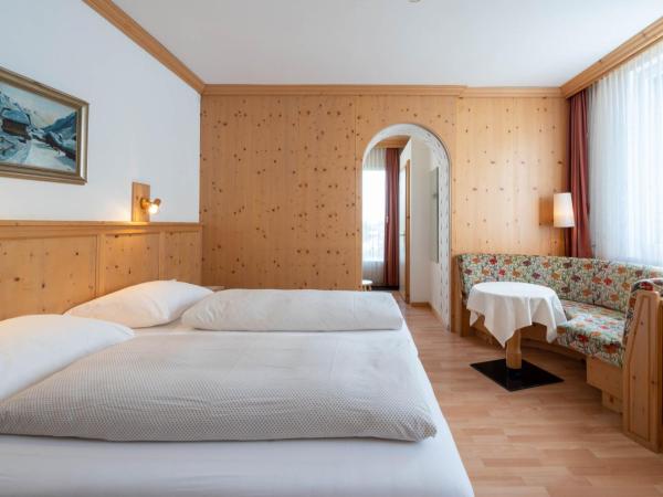 Hotel Bären : photo 2 de la chambre chambre familiale avec salle de bains