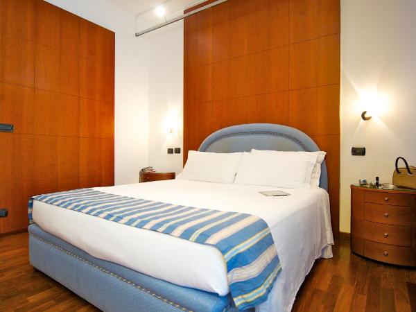 Hotel Royal Torino Centro Congressi : photo 5 de la chambre chambre double ou lits jumeaux supérieure