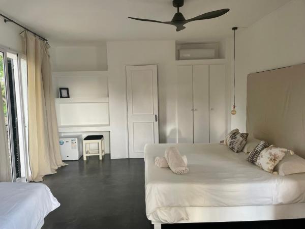 Sous le Badamier Cosy Guest House : photo 3 de la chambre chambre triple supérieure