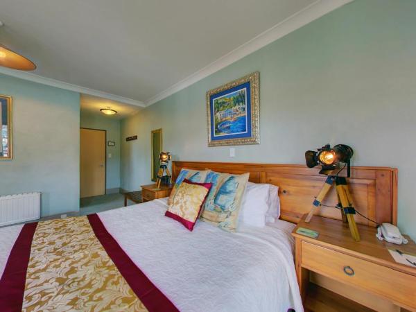 Browns Boutique Hotel : photo 1 de la chambre chambre lit king-size avec balcon