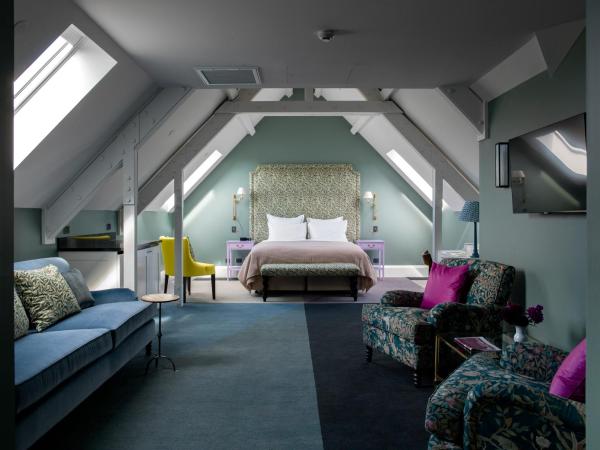 The Observatory Hotel Christchurch : photo 8 de la chambre chambre royale skylight