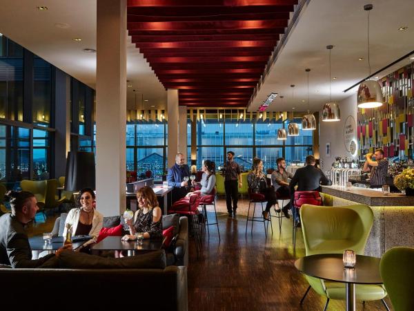 The Gibson Hotel : photo 5 de la chambre chambre supérieure avec 1 lit simple et 1 lit double