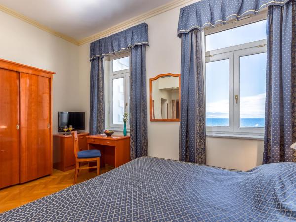 Hotel Galeb : photo 1 de la chambre chambre double - vue sur mer