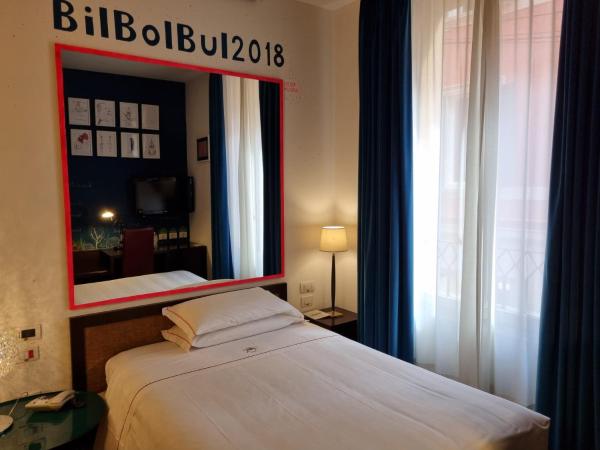 Phi Hotel Bologna : photo 1 de la chambre chambre compact