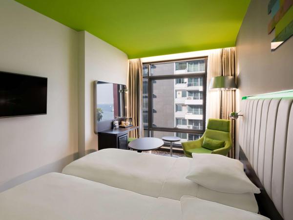Park Inn by Radisson Izmir : photo 3 de la chambre chambre supérieure - vue sur ville