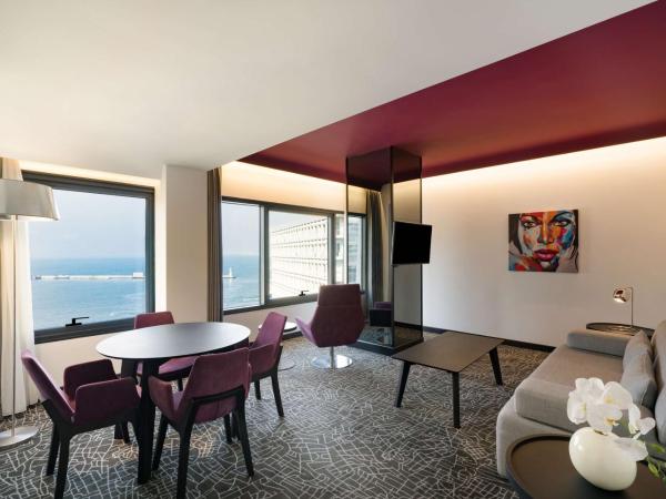 Park Inn by Radisson Izmir : photo 2 de la chambre suite - vue sur mer