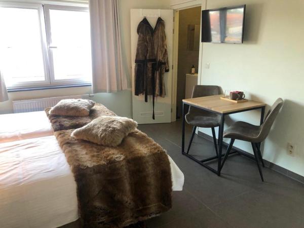 Logies Dampoort : photo 9 de la chambre chambre quadruple confort