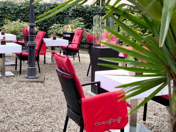 MUSTANG INN am Großen Garten : photo 3 de la chambre chambre simple