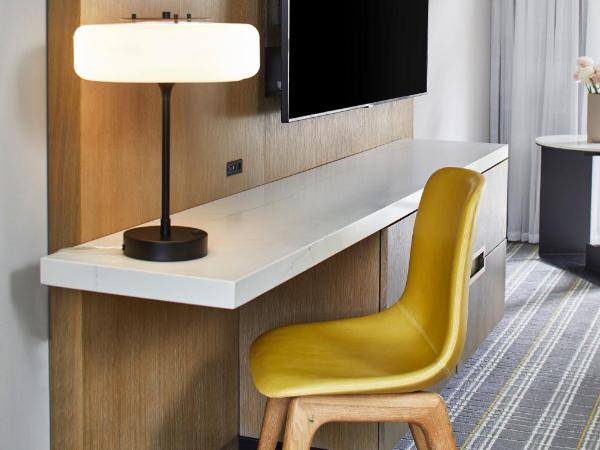 Hyatt Regency Atlanta : photo 6 de la chambre chambre lit king-size avec balcon - vue sur ville