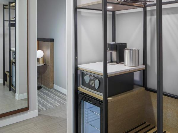 Hyatt Regency Atlanta : photo 7 de la chambre chambre lit king-size avec balcon - vue sur ville