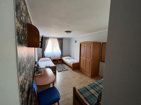 Rezydencja Karnat I i II : photo 2 de la chambre chambre triple classique
