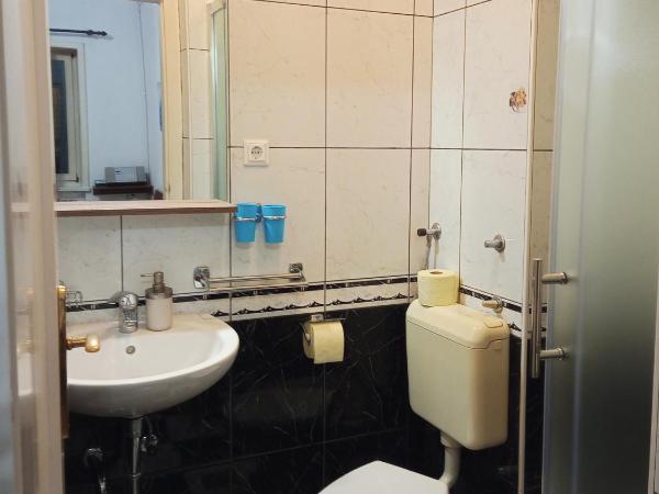 Angela Classic Rooms & Apartments : photo 8 de la chambre appartement - rez-de-chaussée