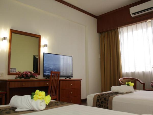 Hotel Sandakan : photo 5 de la chambre chambre deluxe double ou lits jumeaux