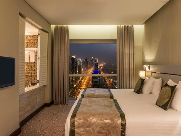 The Tower Plaza Hotel Dubai : photo 3 de la chambre chambre lits jumeaux supérieure sky