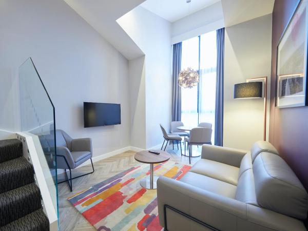 Roomzzz York City : photo 3 de la chambre loft suite view