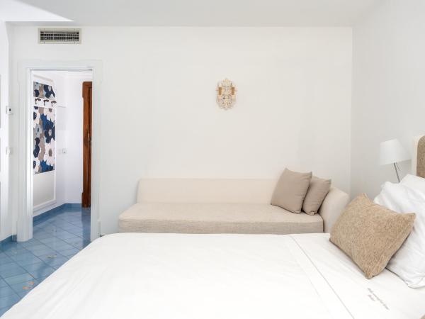 Hotel Belair : photo 10 de la chambre chambre double confort avec balcon - vue sur mer