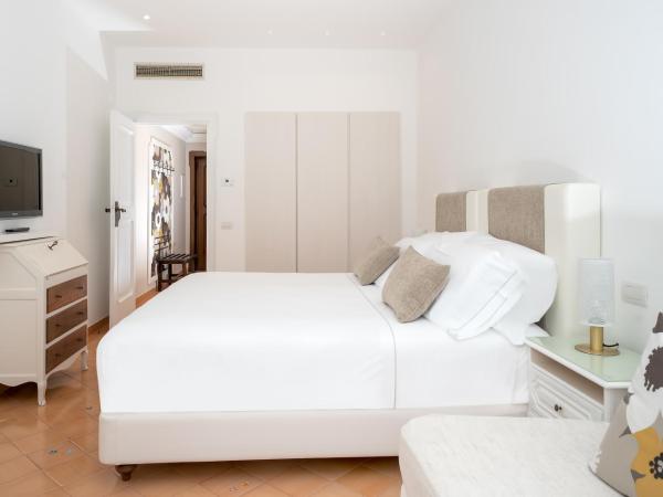 Hotel Belair : photo 8 de la chambre chambre supérieure avec balcon et vue sur la mer