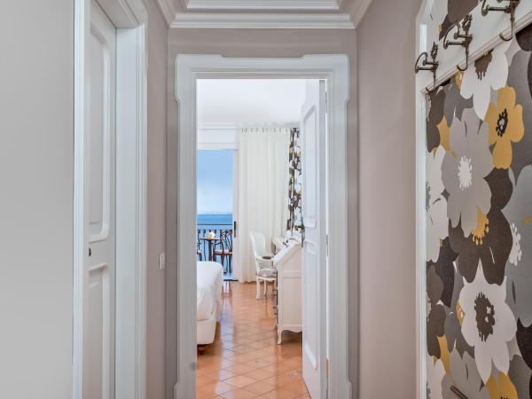 Hotel Belair : photo 7 de la chambre chambre supérieure avec balcon et vue sur la mer