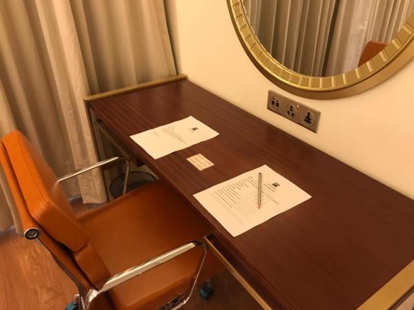 KAY-EM Spectra Hotel : photo 1 de la chambre chambre double ou lits jumeaux standard