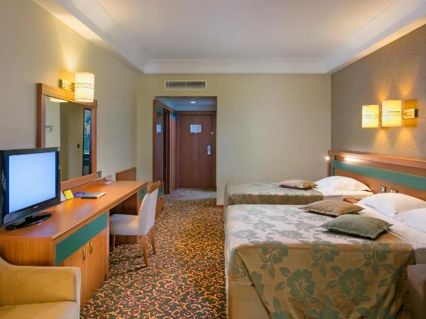 Özkaymak Select Resort : photo 6 de la chambre chambre standard avec vue sur la ville