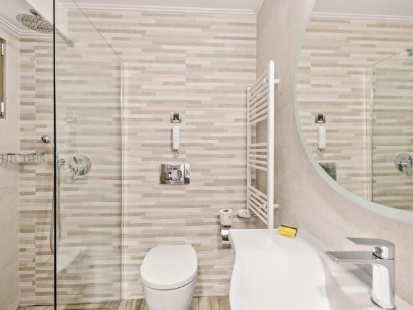 Akti Taygetos - Conference Resort : photo 7 de la chambre bungalow triple supérieur - vue sur mer