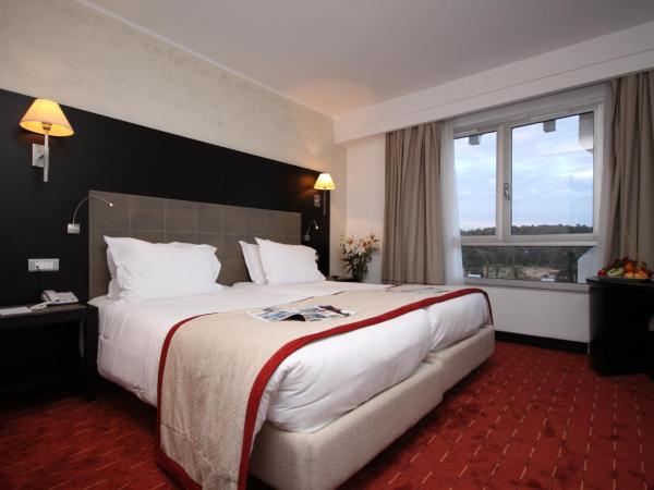 Golden Tulip El Mechtel : photo 1 de la chambre chambre supérieure - 2 lits simples