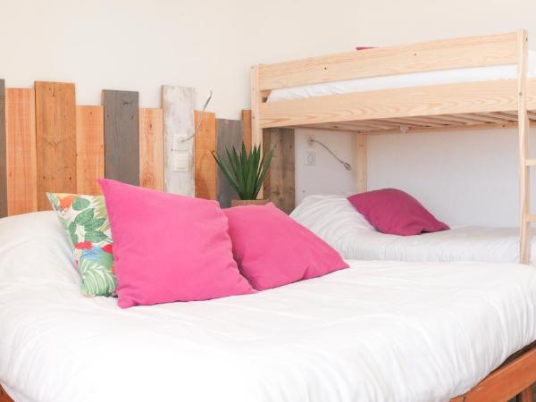 Sunrise Beach Hotel : photo 2 de la chambre chambre quadruple