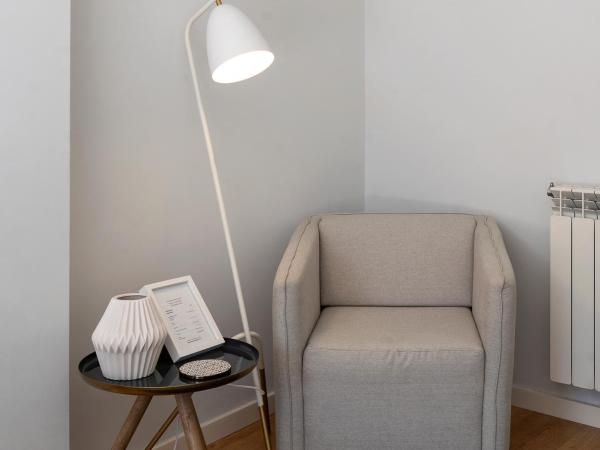 NJOY Coimbra : photo 7 de la chambre suite avec terrasse