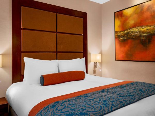 Leonardo Royal London St Paul's : photo 4 de la chambre chambre lit king-size supérieure