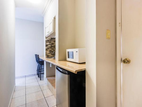 Boca Inn Hotel & Suites : photo 5 de la chambre suite familiale