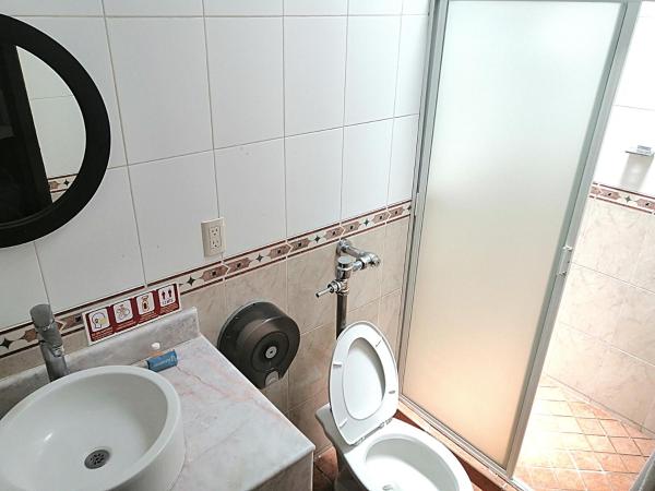 Hotel Aquiles : photo 6 de la chambre chambre lit king-size standard