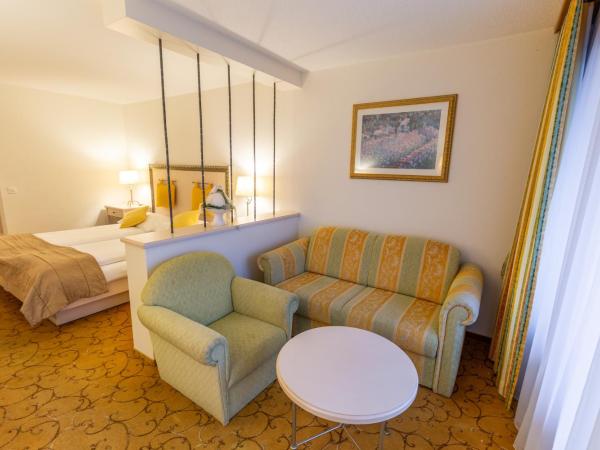 Chalet-Hotel Beau-Site : photo 4 de la chambre chambre double ou lits jumeaux deluxe - vue sur montagne