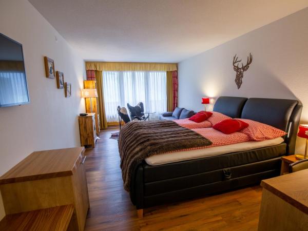 Chalet-Hotel Beau-Site : photo 3 de la chambre chambre double ou lits jumeaux deluxe - vue sur montagne