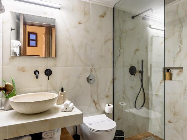 Porto Del Colombo Traditional Boutique Hotel : photo 5 de la chambre chambre double ou lits jumeaux - vue sur ville