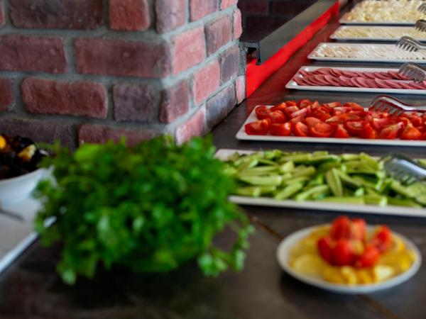 Kristal Beach Hotel : photo 10 de la chambre chambre triple standard avec vue latérale sur la mer 