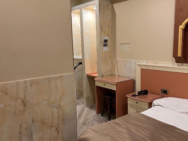 Hotel Iris : photo 3 de la chambre chambre simple