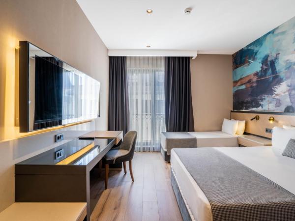 Ni Hotel Lara : photo 1 de la chambre chambre triple standard