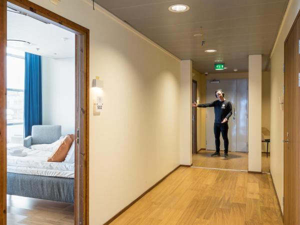 Hiisi Hotel Helsinki Jätkäsaari : photo 10 de la chambre chambre quadruple