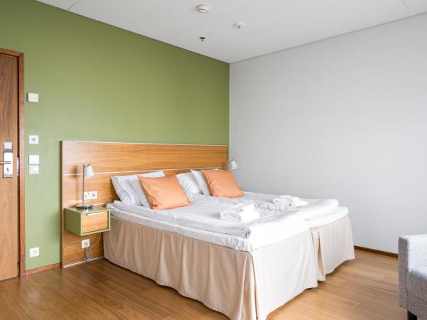 Hiisi Hotel Helsinki Jätkäsaari : photo 7 de la chambre chambre triple standard