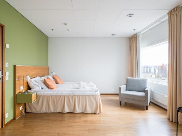 Hiisi Hotel Helsinki Jätkäsaari : photo 8 de la chambre chambre triple standard