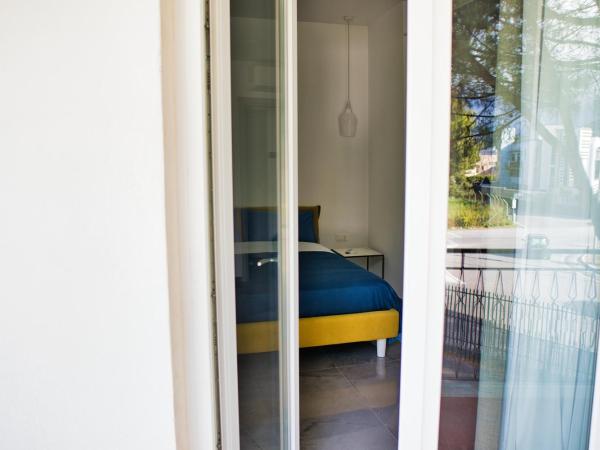 WeRooms : photo 6 de la chambre chambre triple avec balcon