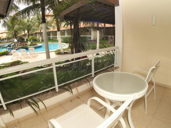 Hotel Atlântico Búzios Convention : photo 1 de la chambre chambre triple de luxe - vue sur piscine