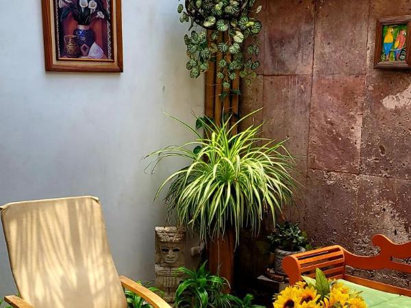 Casa Q BnB : photo 2 de la chambre chambre double avec balcon