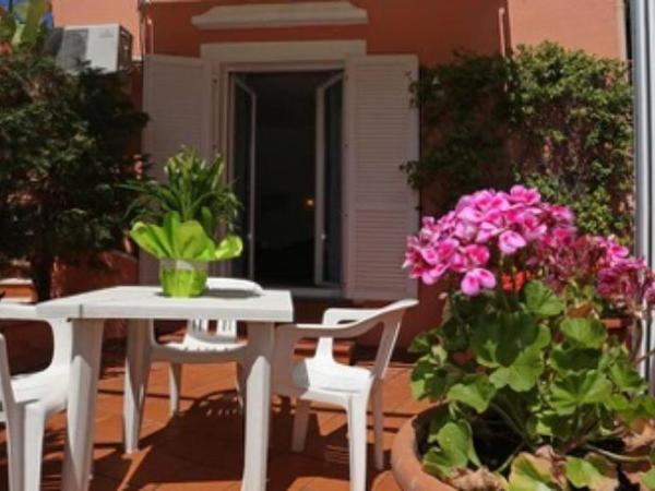 Hotel Residence S.Angelo : photo 2 de la chambre chambre double ou lits jumeaux avec balcon