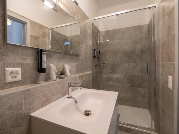 Albergo Mirador Ascona : photo 2 de la chambre chambre double deluxe avec balcon