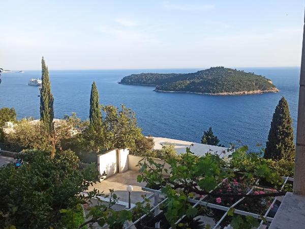 Peric Rooms Dubrovnik : photo 8 de la chambre chambre double ou lits jumeaux - vue partielle sur mer