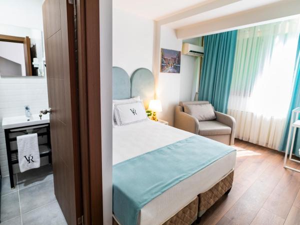 Hotel Vera : photo 1 de la chambre chambre triple Économique